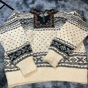 Women's Cream and Black Patterned Sweater